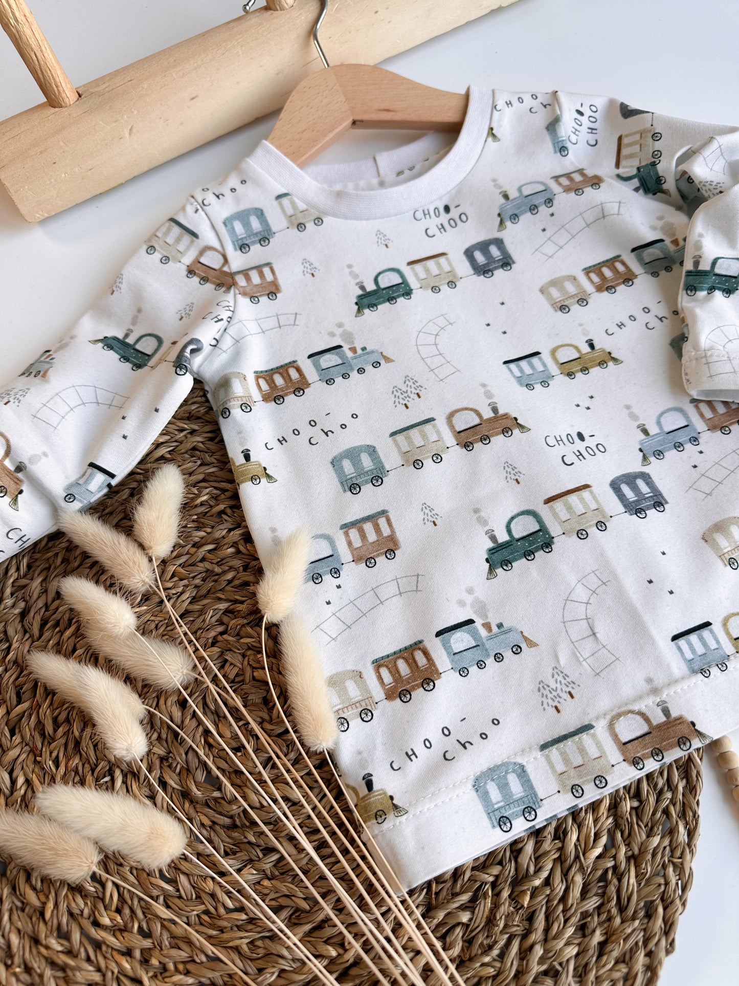 Set Latzhose & Langarmshirt Gr. 80/86