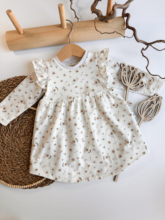 Kleid mit Flügelchen Gr. 68