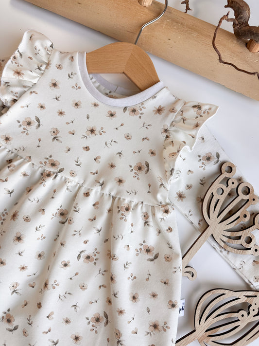 Kleid mit Flügelchen Gr. 68