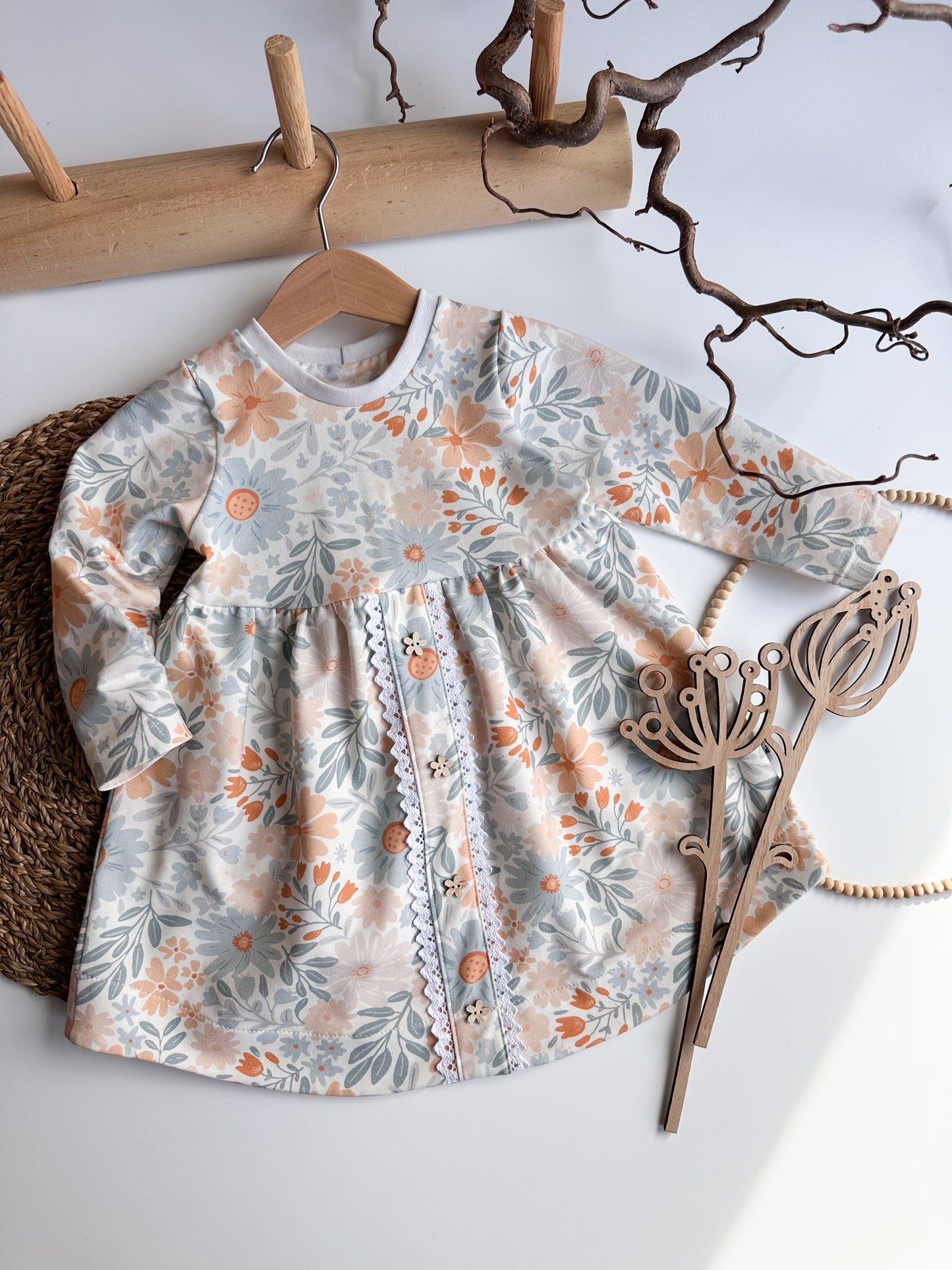 Kleid mit Knopfleiste Gr. 80