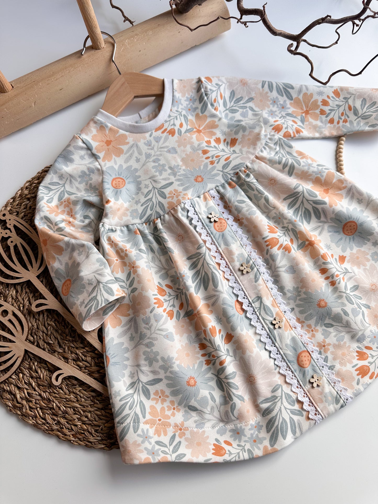 Kleid mit Knopfleiste Gr. 80