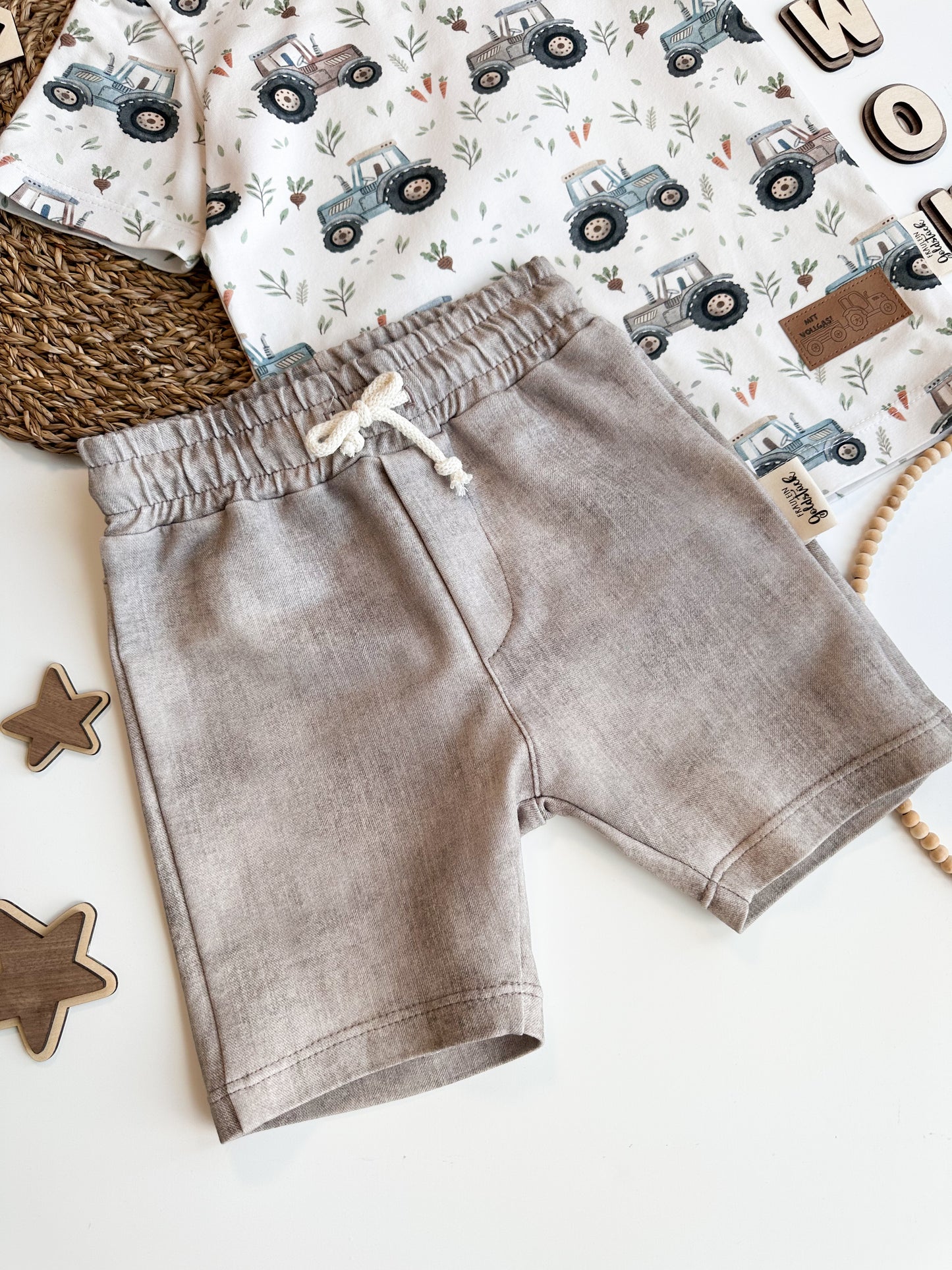 Set T-Shirt & Baggy Short Gr. 104